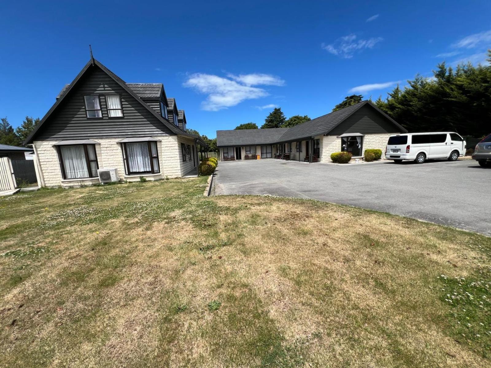 Academy Lodge Motel Ashburton Bagian luar foto
