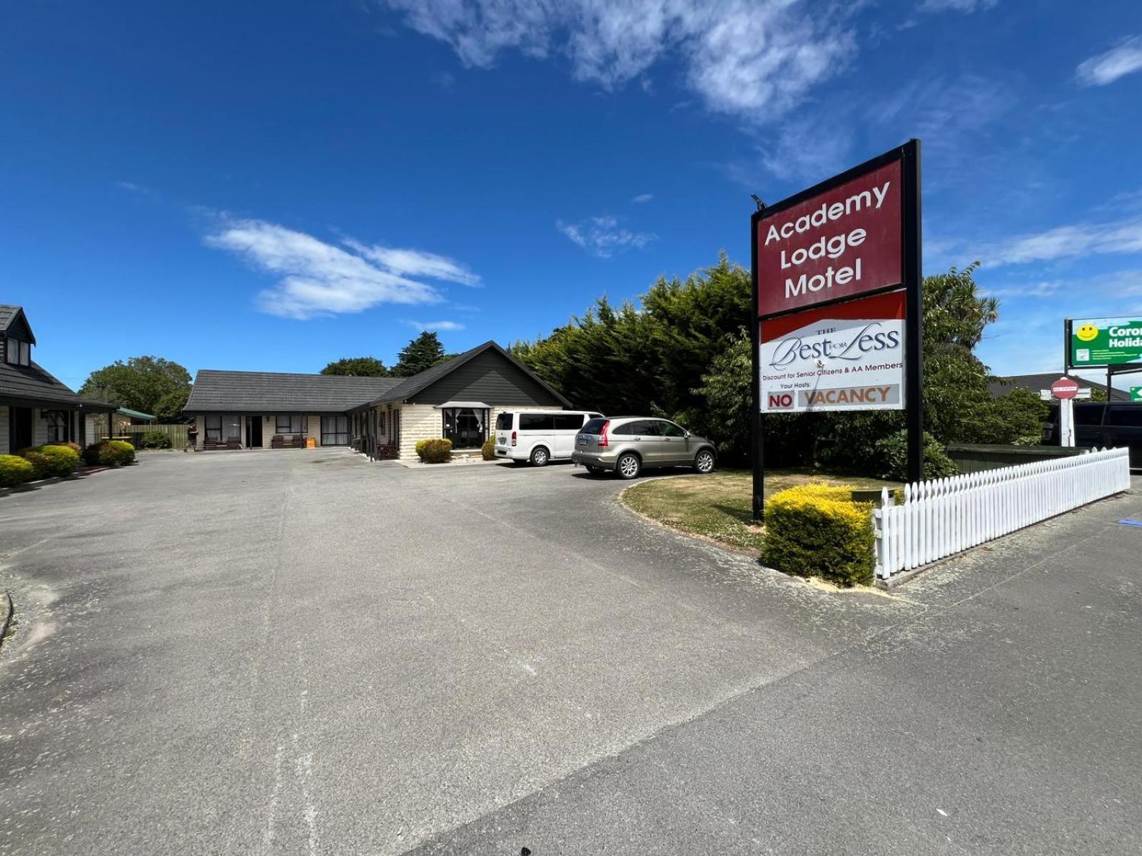 Academy Lodge Motel Ashburton Bagian luar foto