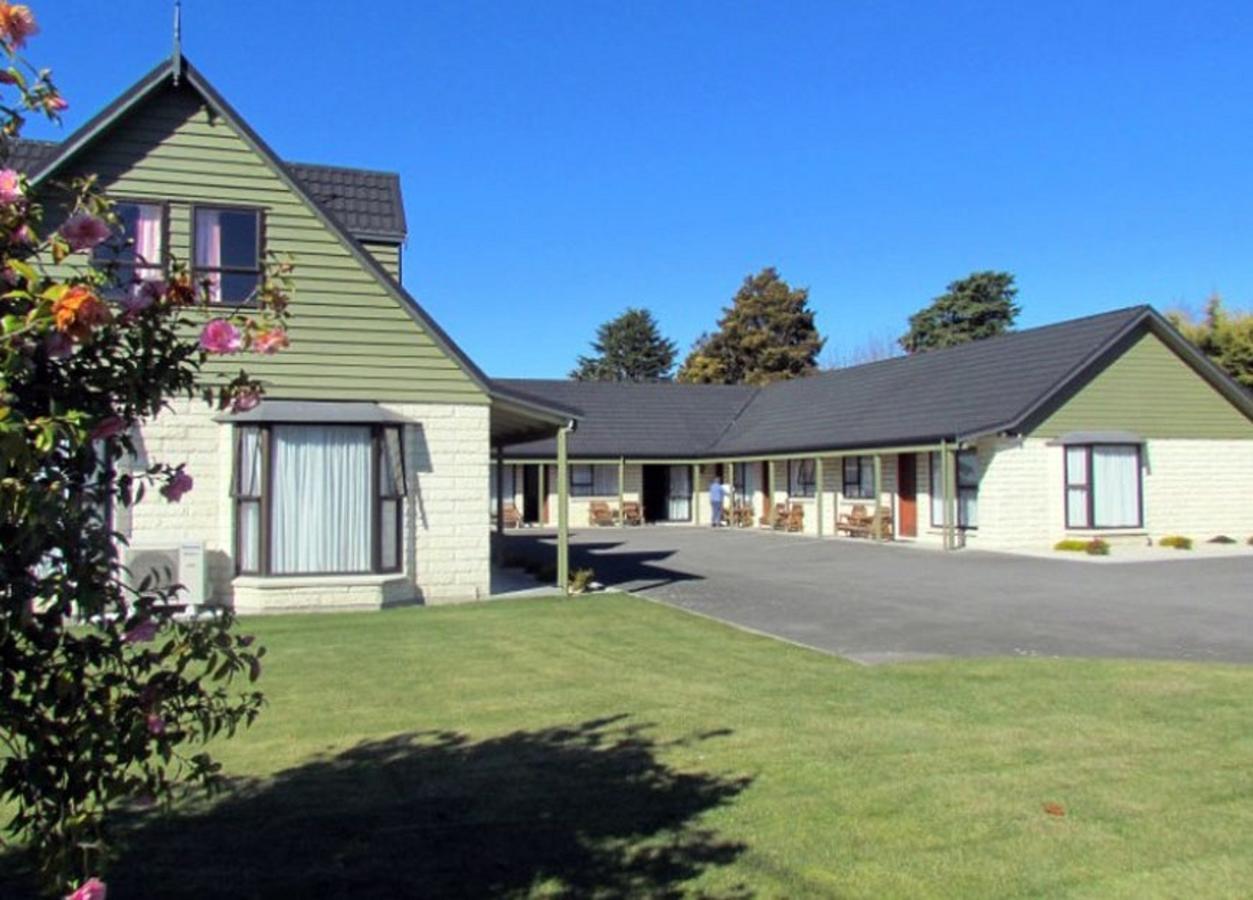 Academy Lodge Motel Ashburton Bagian luar foto