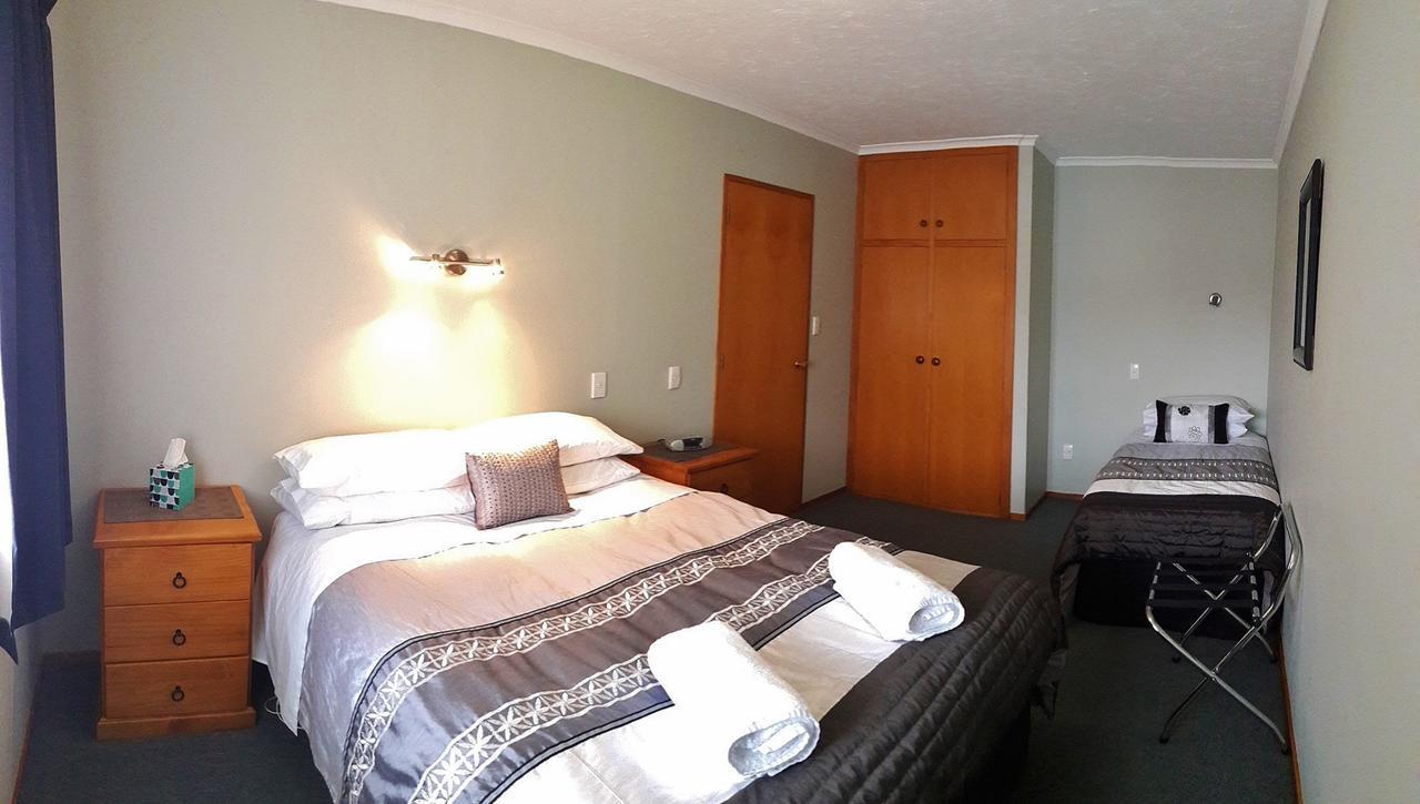 Academy Lodge Motel Ashburton Bagian luar foto