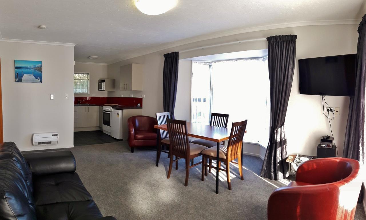 Academy Lodge Motel Ashburton Bagian luar foto