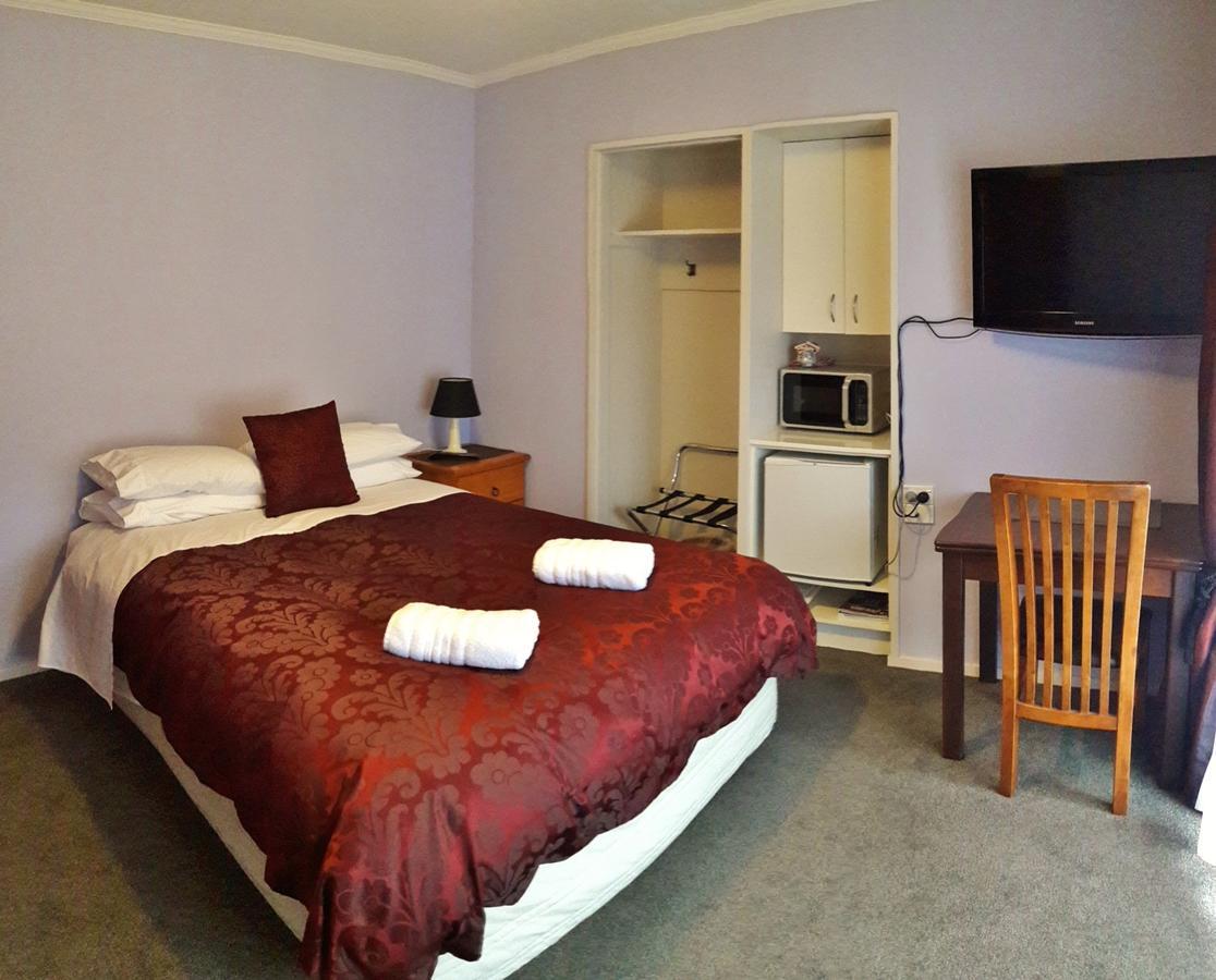 Academy Lodge Motel Ashburton Bagian luar foto